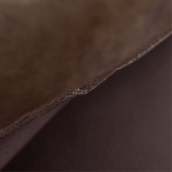 Büffelleder, Glattleder. Farbe Mokka. Stärke ca. 1,5 mm (L57-004)